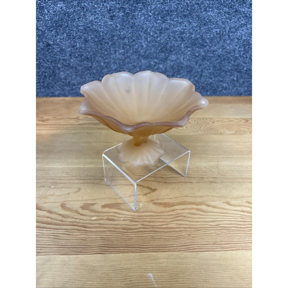 Westmoreland Other - Vintage Westmoreland Glass Frosted Peach Bowl Candy Compote